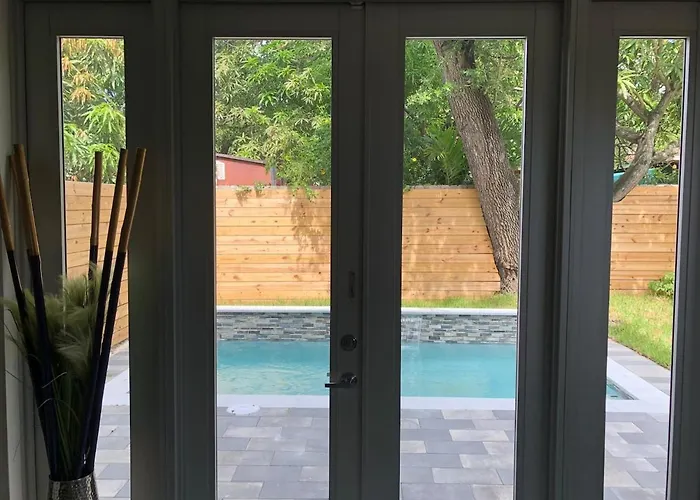 Villa Solara Coconut Grove